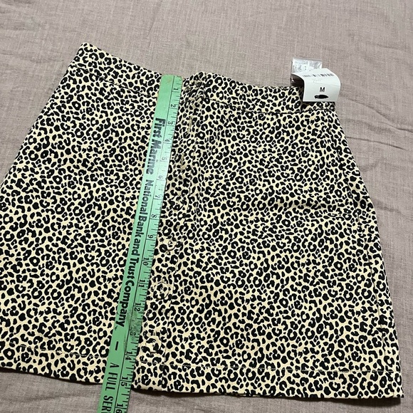 NWT Forever 21 Button Front Leopard Mini Skirt Size Medium - Picture 6 of 7